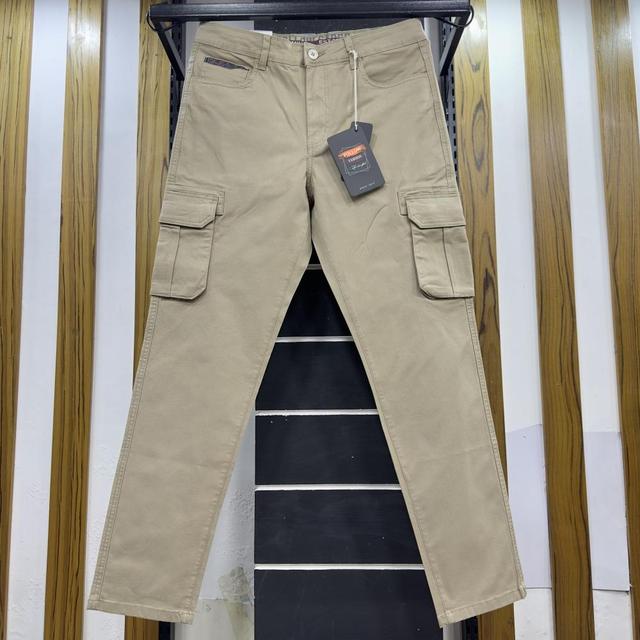 Six Pocket Cargo Pant