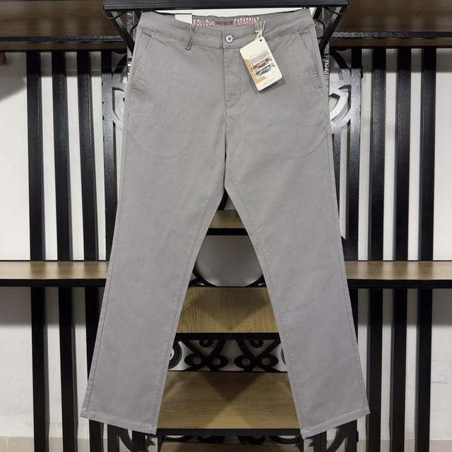 Twill Chino Pant