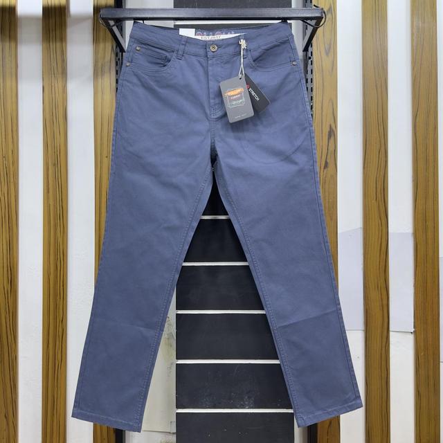 Basic Twill Pant