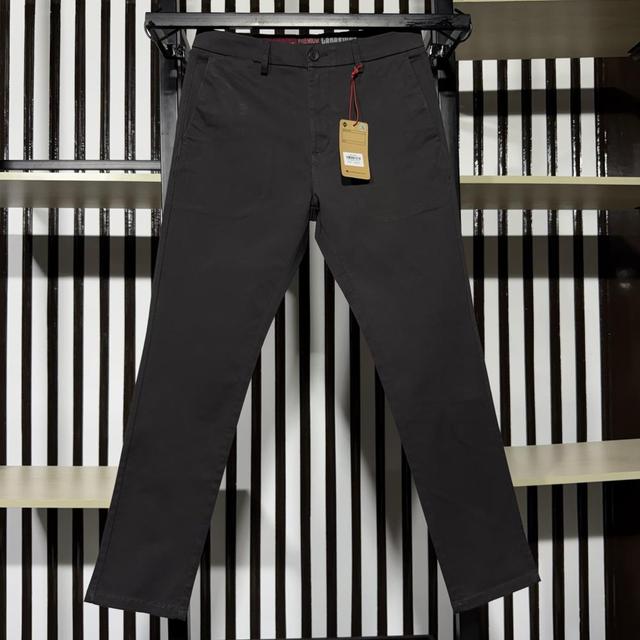 Twill Chino Pant