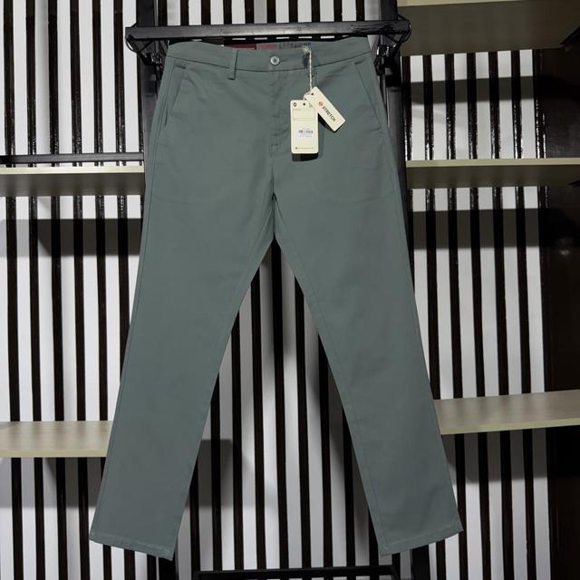 Twill Chino Pant